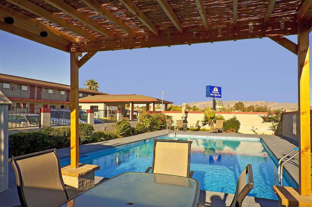 Americas Best Value Inn Needles Instalações foto